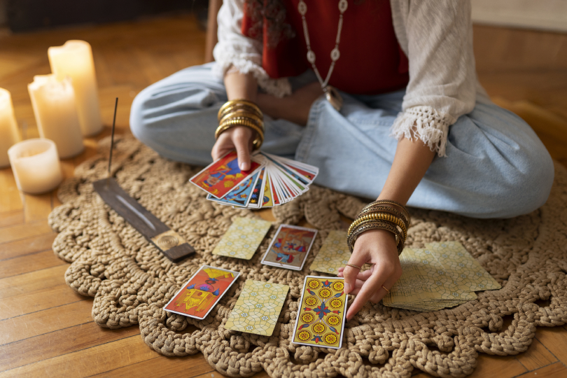 Navigating the Near Future with Tarot Card Reading: What Lies Ahead?