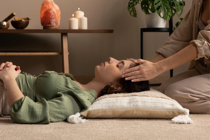 How Hypnosis Treatment Supports Stress and Anxiety Relief