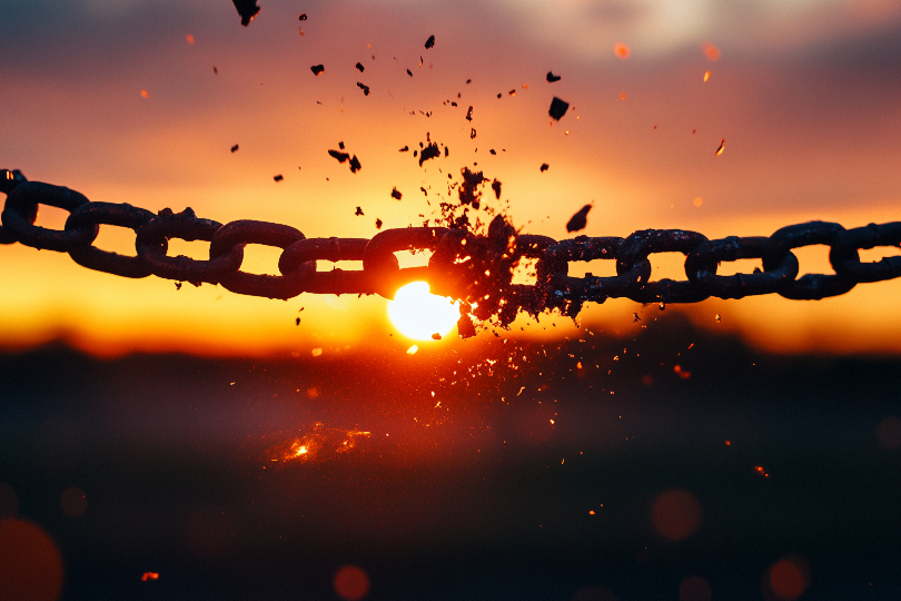 Resolving Modern Issues with Past Life Healing – Insights from a Best Past Life Regression Therapist