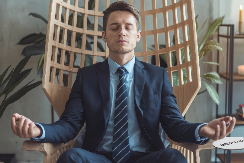 The professional pivot and hypnotherapy for focus and concentration in career growth